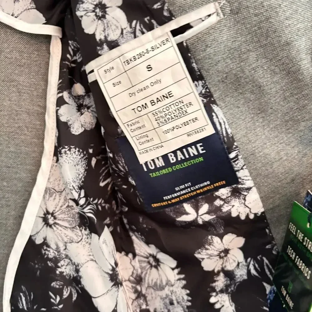 Tom Baine nwt tom
